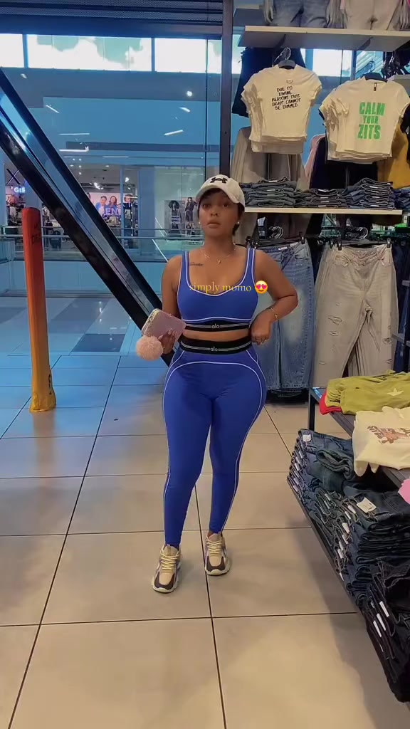 @Momotso