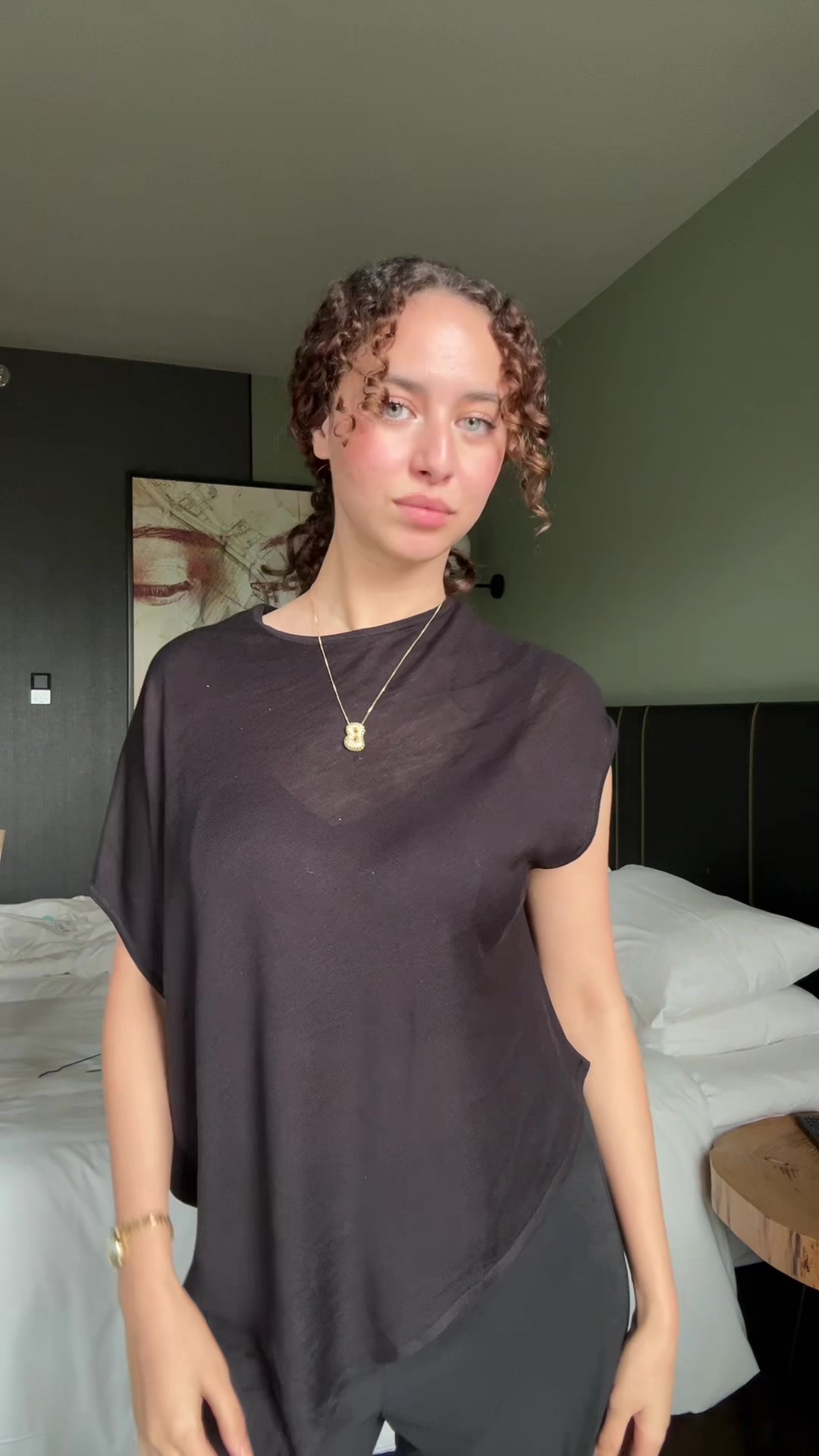 @Lucky Mira 🕯️