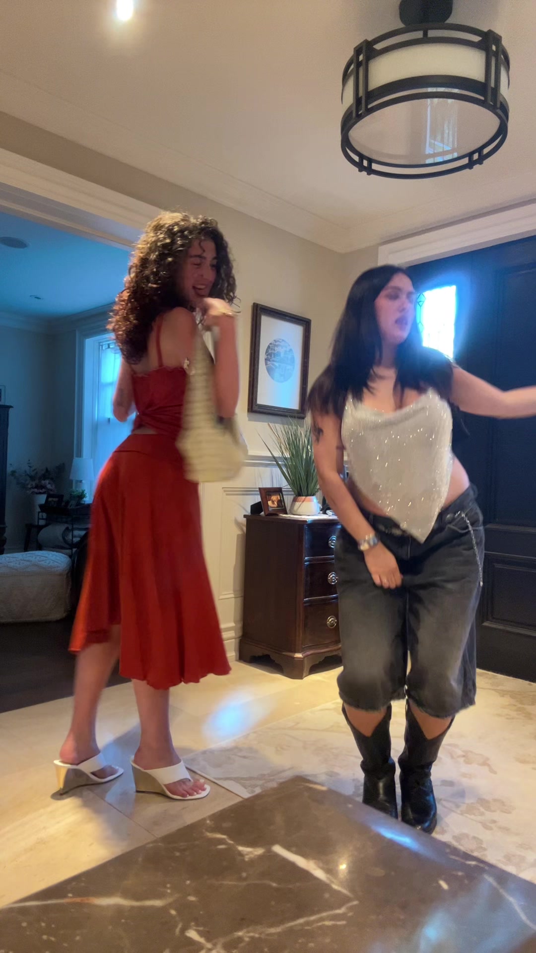 @bella luna