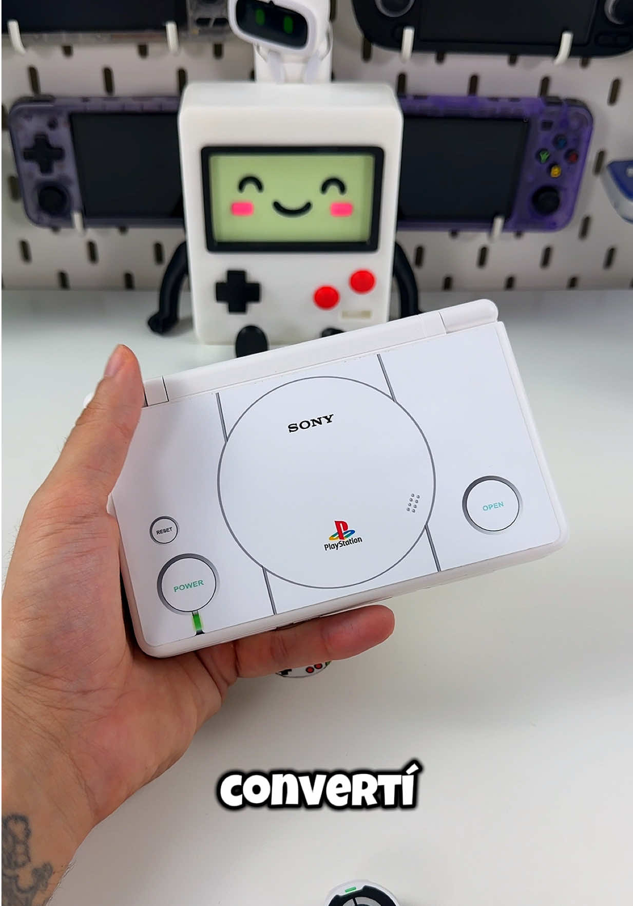 @Retro Gaming Consoles