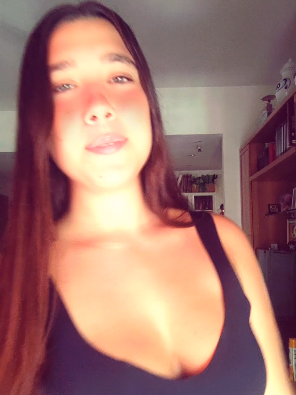 @_Sofia_