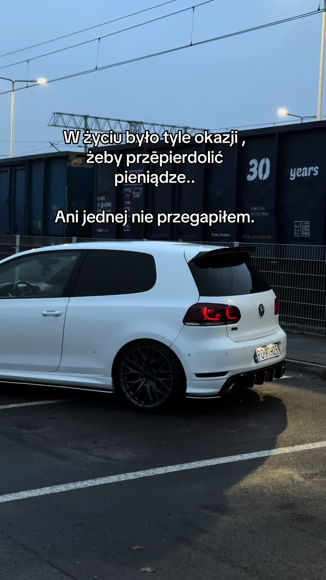 @Kondziu_gtded35