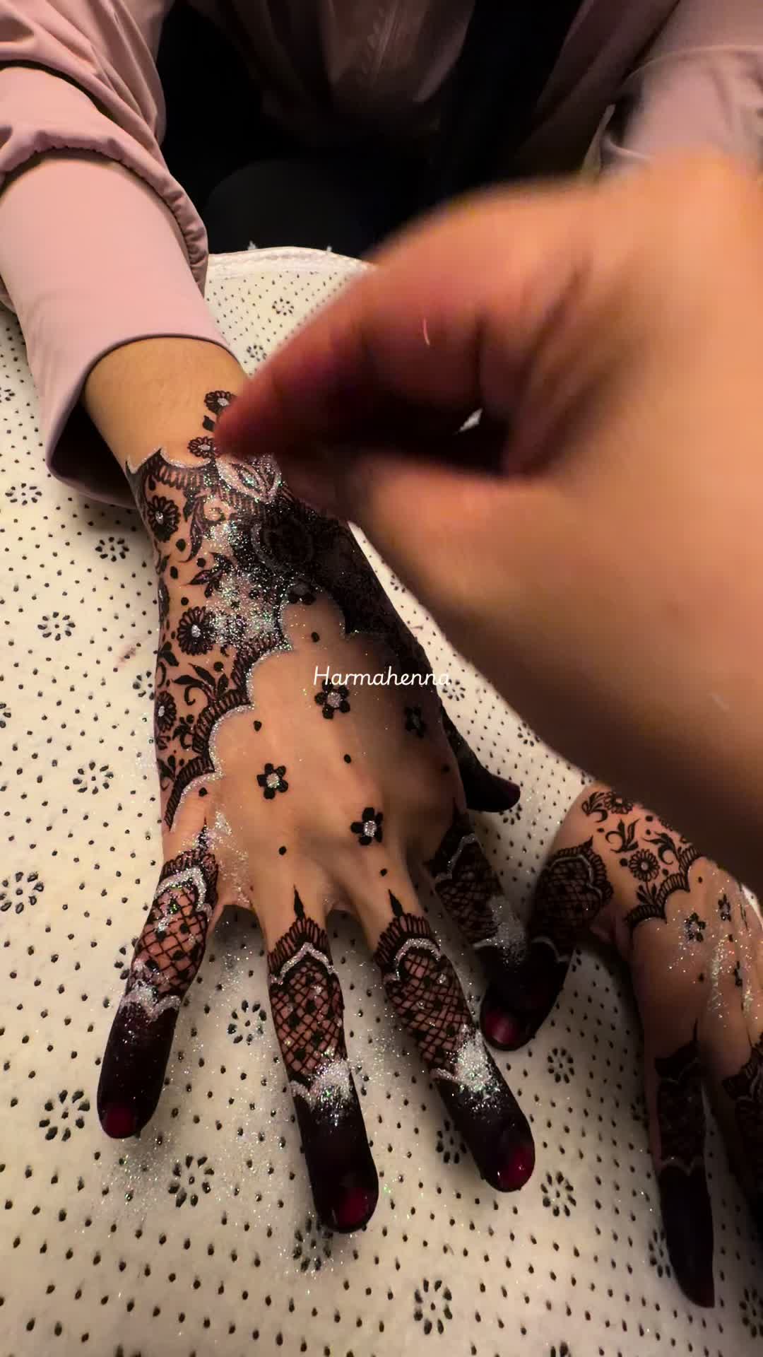 @Harma_henna
