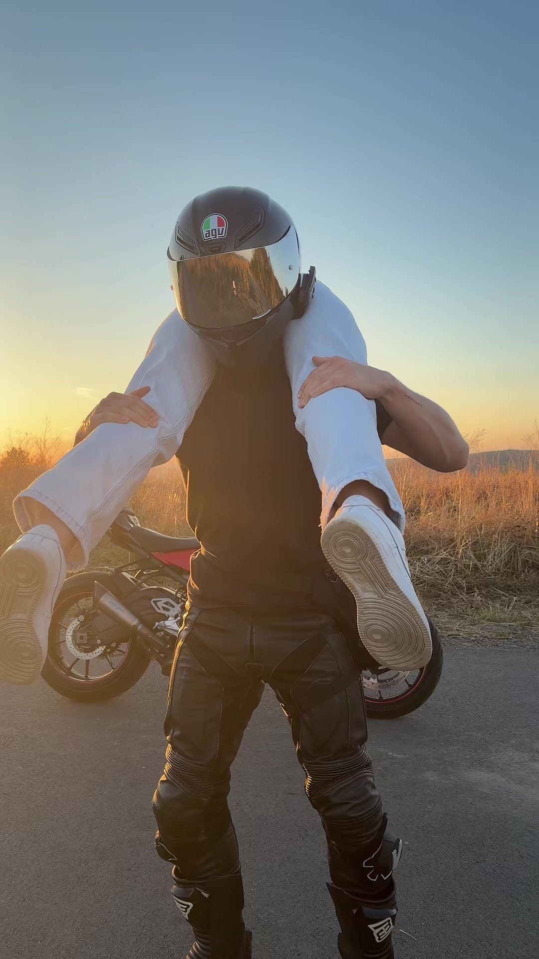 @nes.rides
