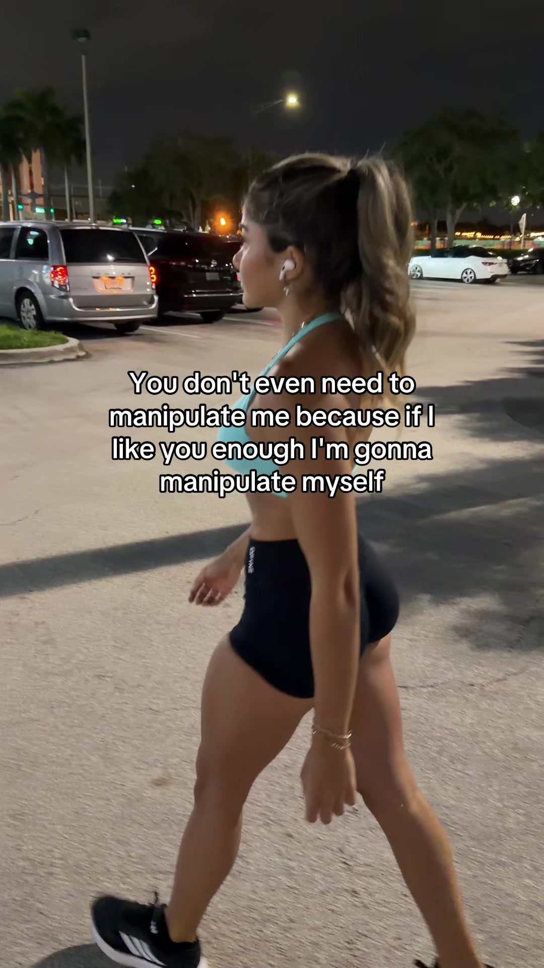 @Ella