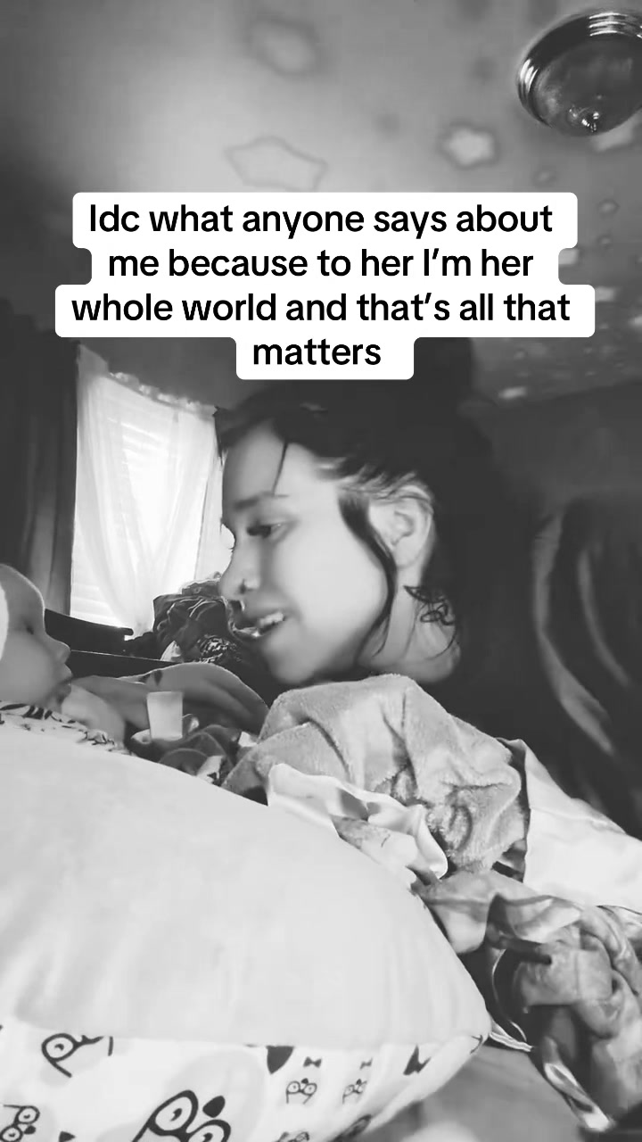 @Girl mama of 2 🩷