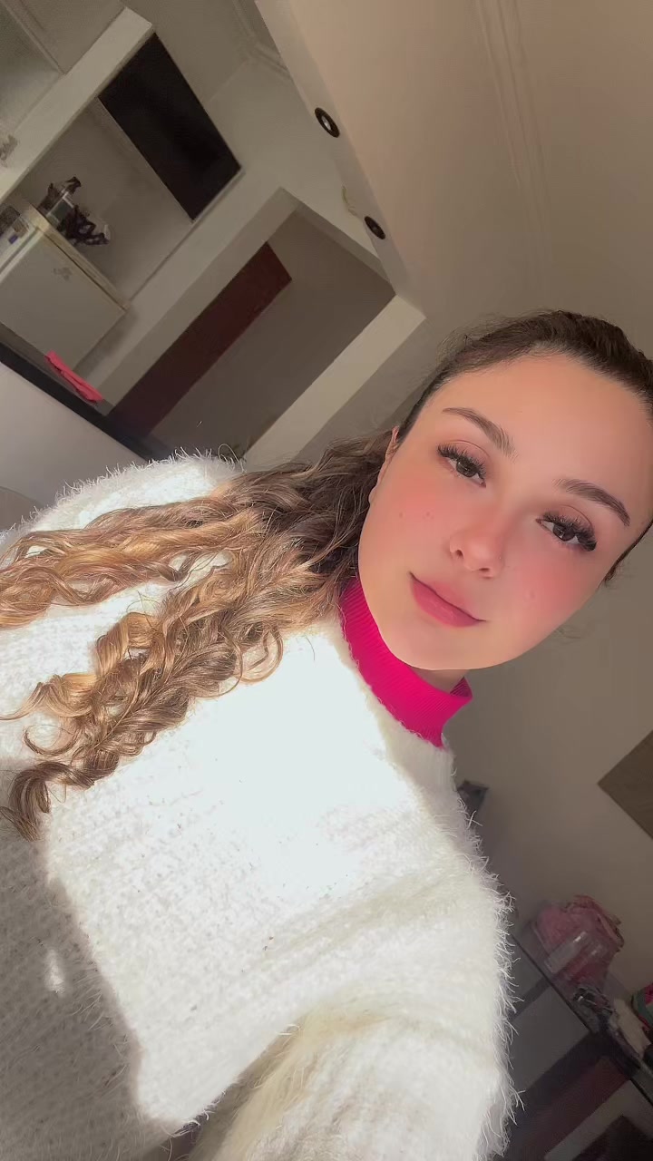 @laura_zimpek