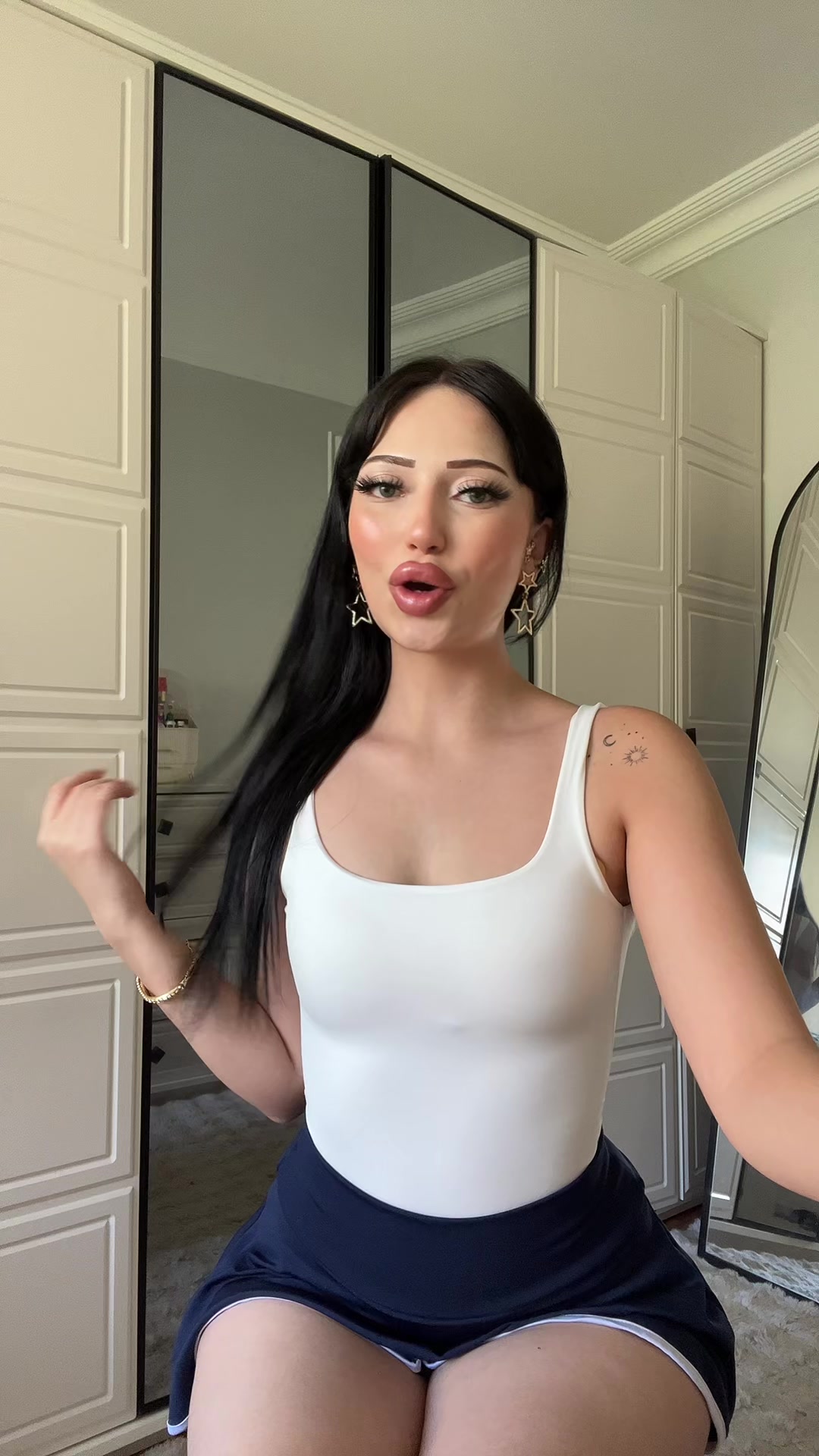 @latina