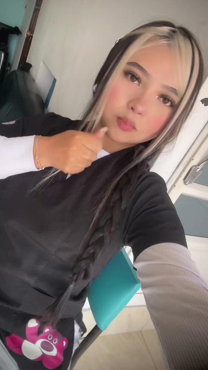 @Laurita🤍.