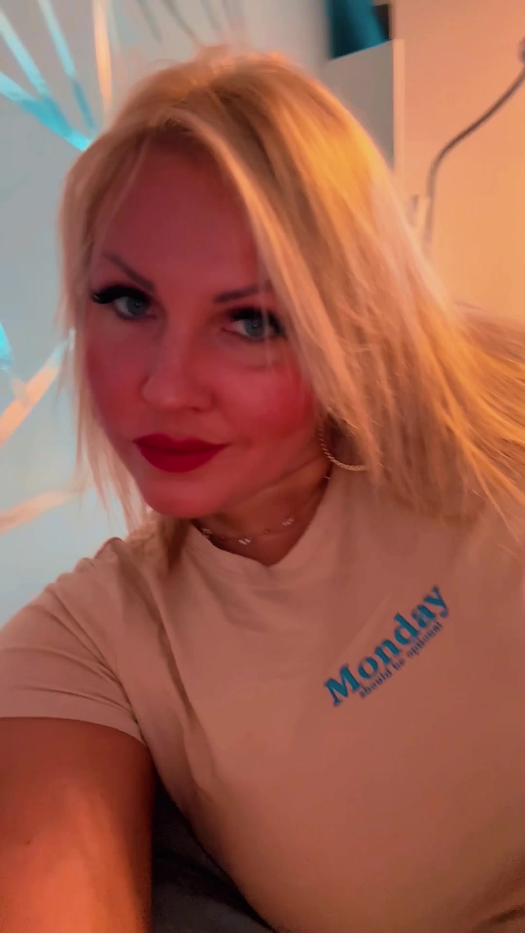 @ana_melody_ania