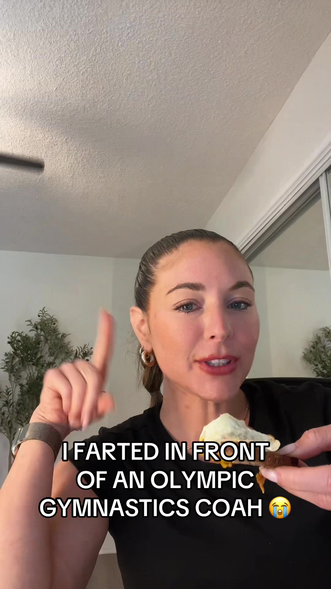 @sydneyerinfox