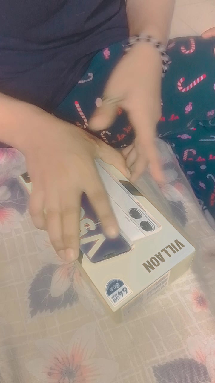 @Queen