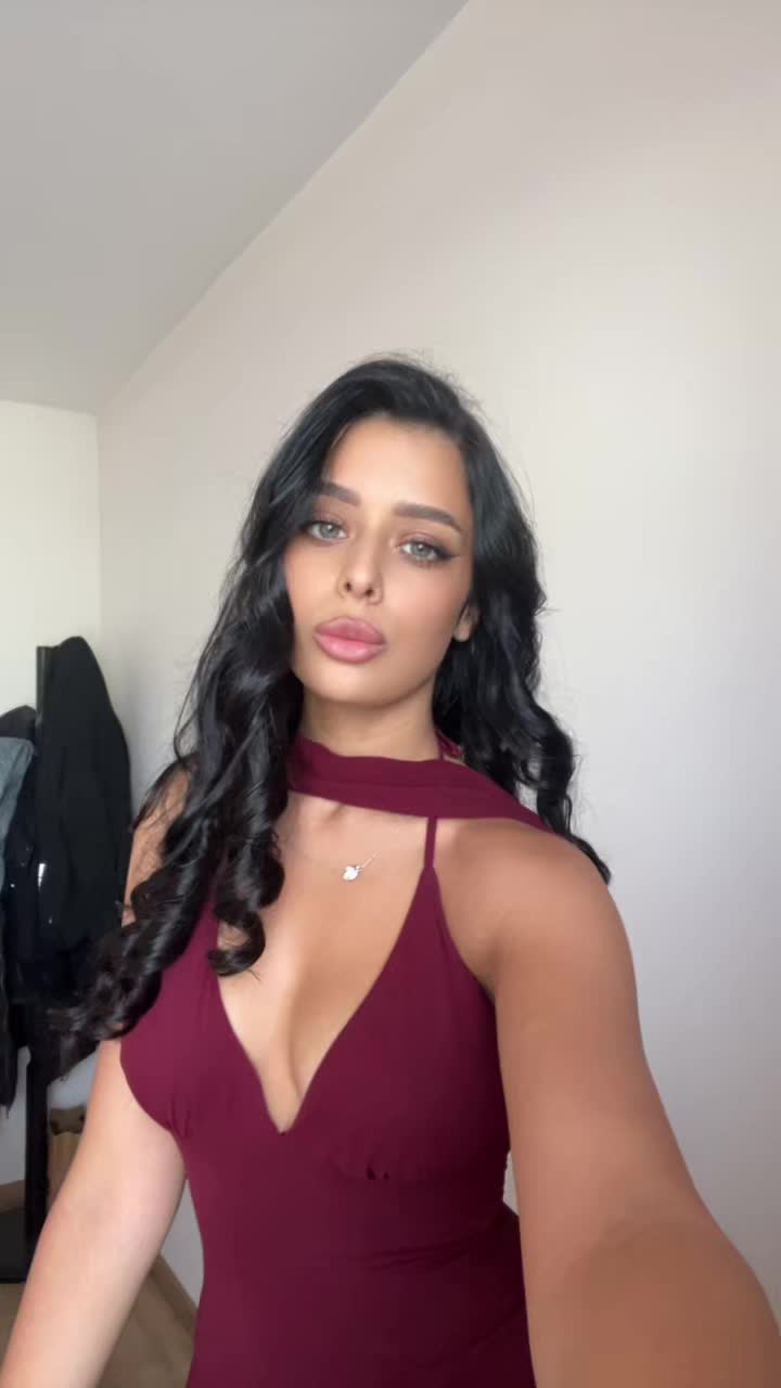 @elyyyjeee