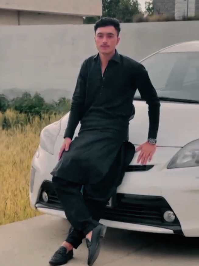 @👑 NIK MUHAMMAD 👑