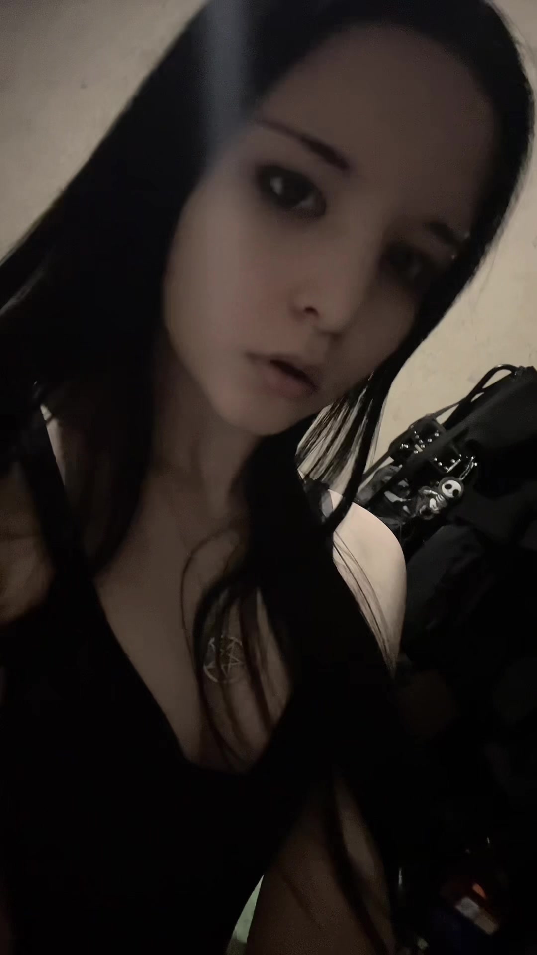 @𝔫𝔦𝔨𝔨𝔶 𝔡𝔢𝔞𝔱𝔥