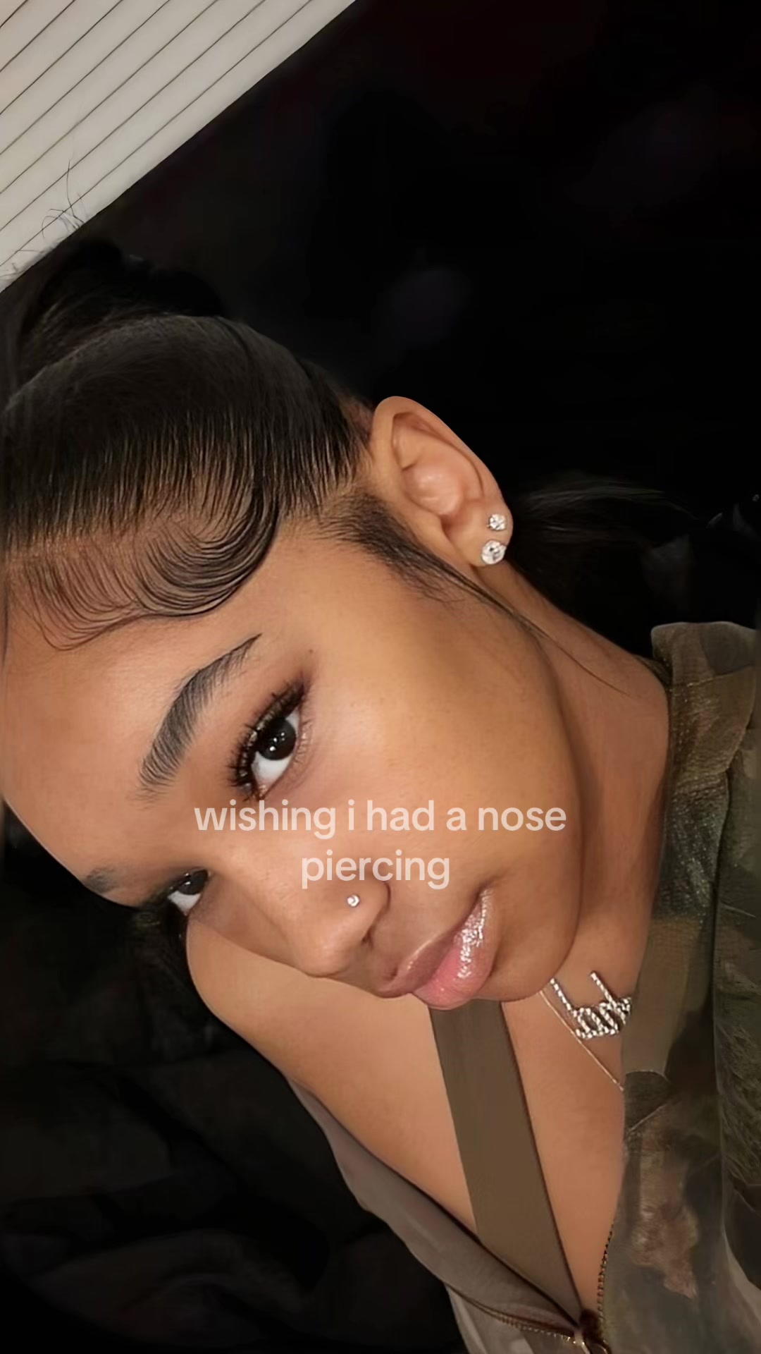 @♕