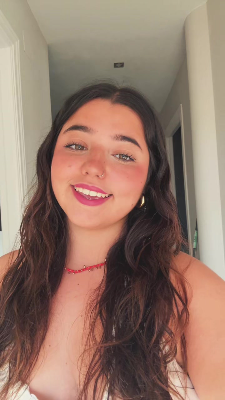 @Daniielaa🦦