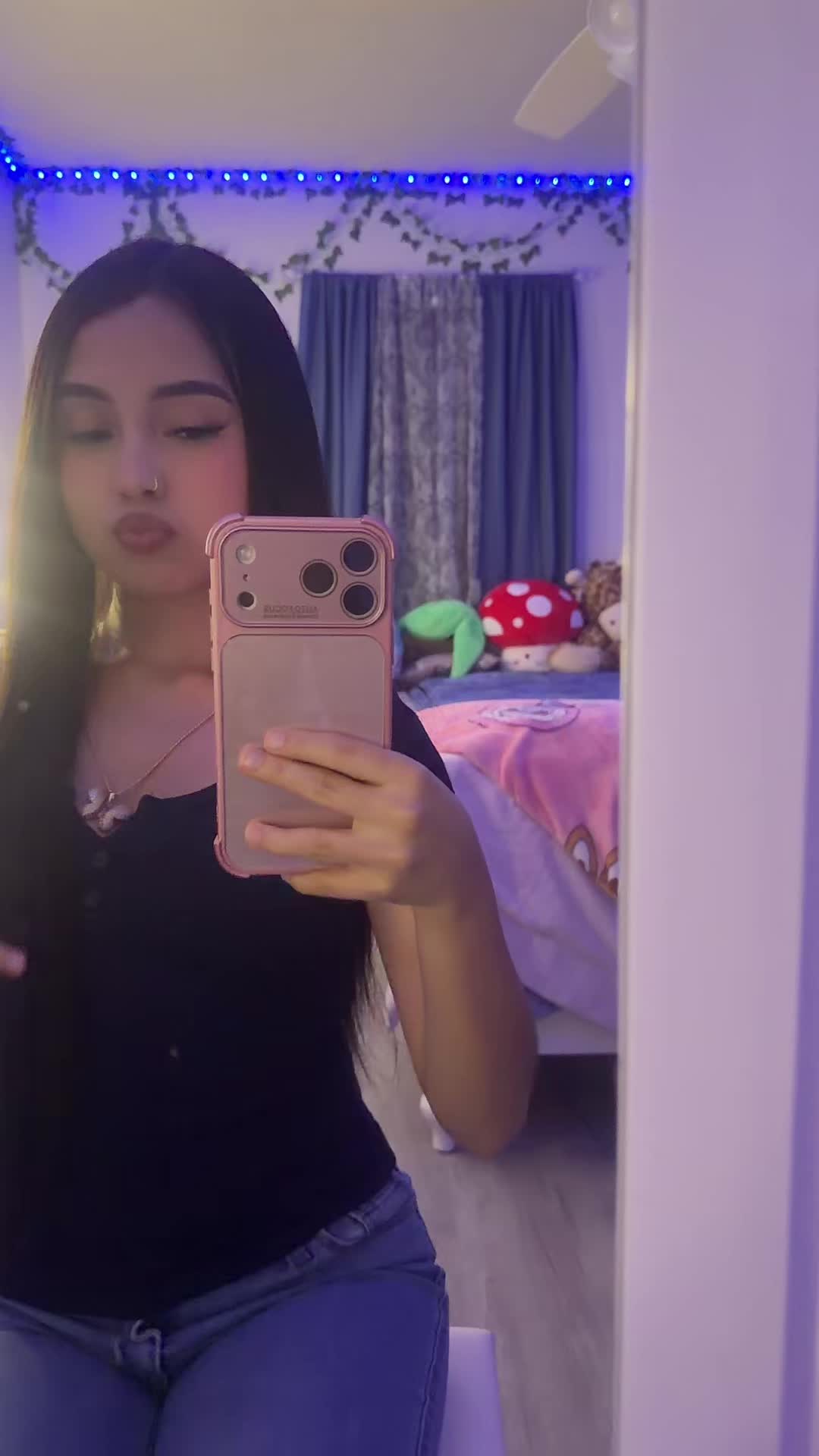@ɴɪʜᴀᢉ𐭩