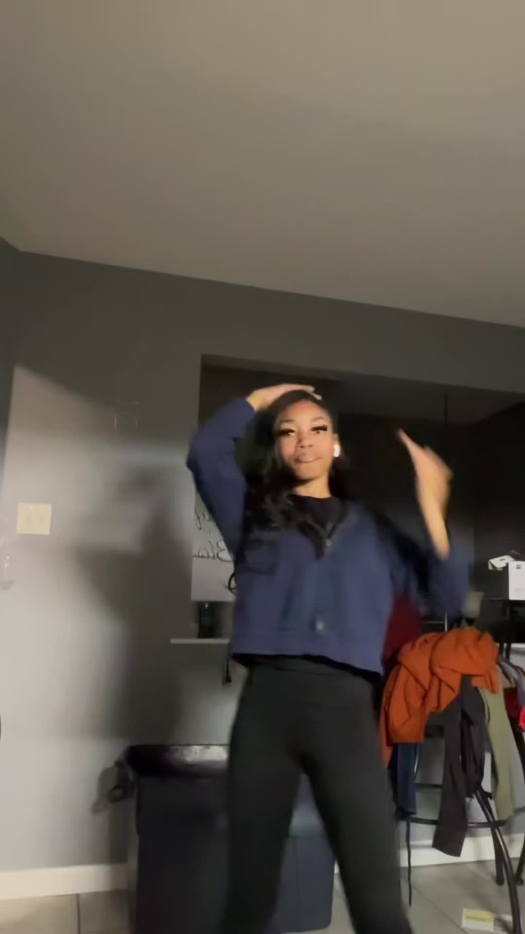 @urweirdstopwatchingme