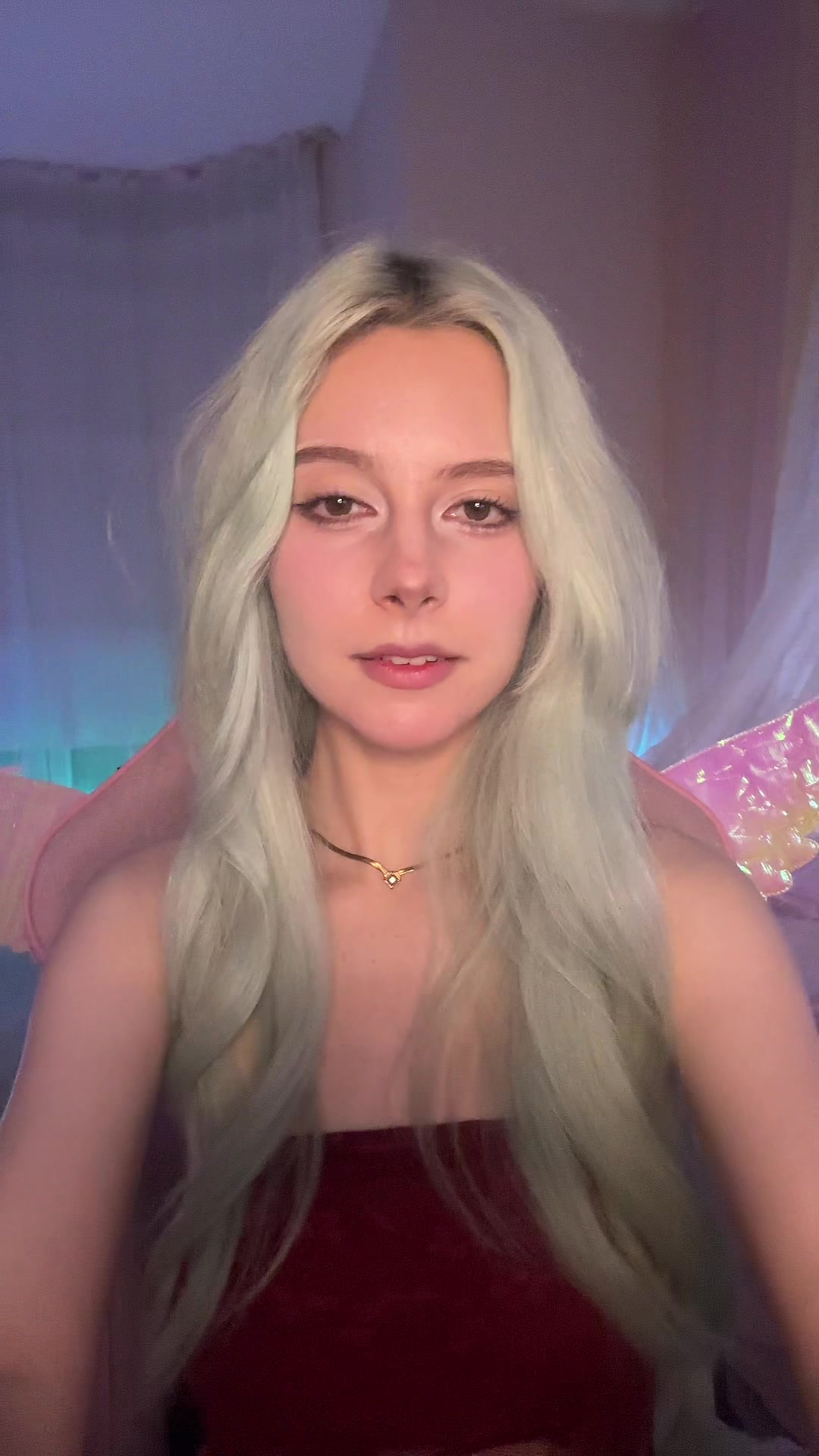 @twitch.tv/sickemoangel