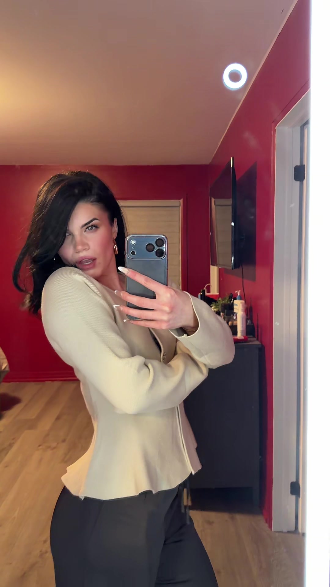 @idkher