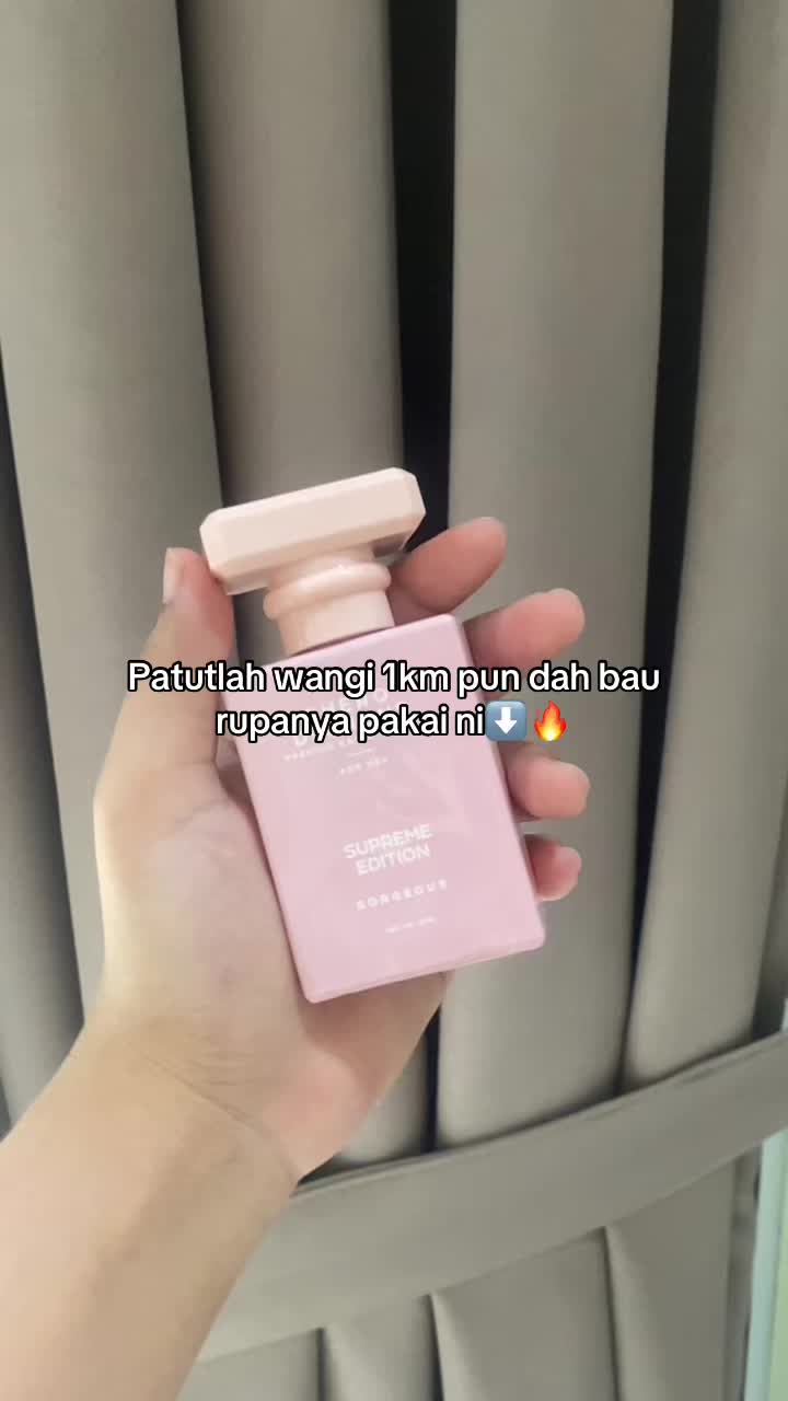 @ella112._