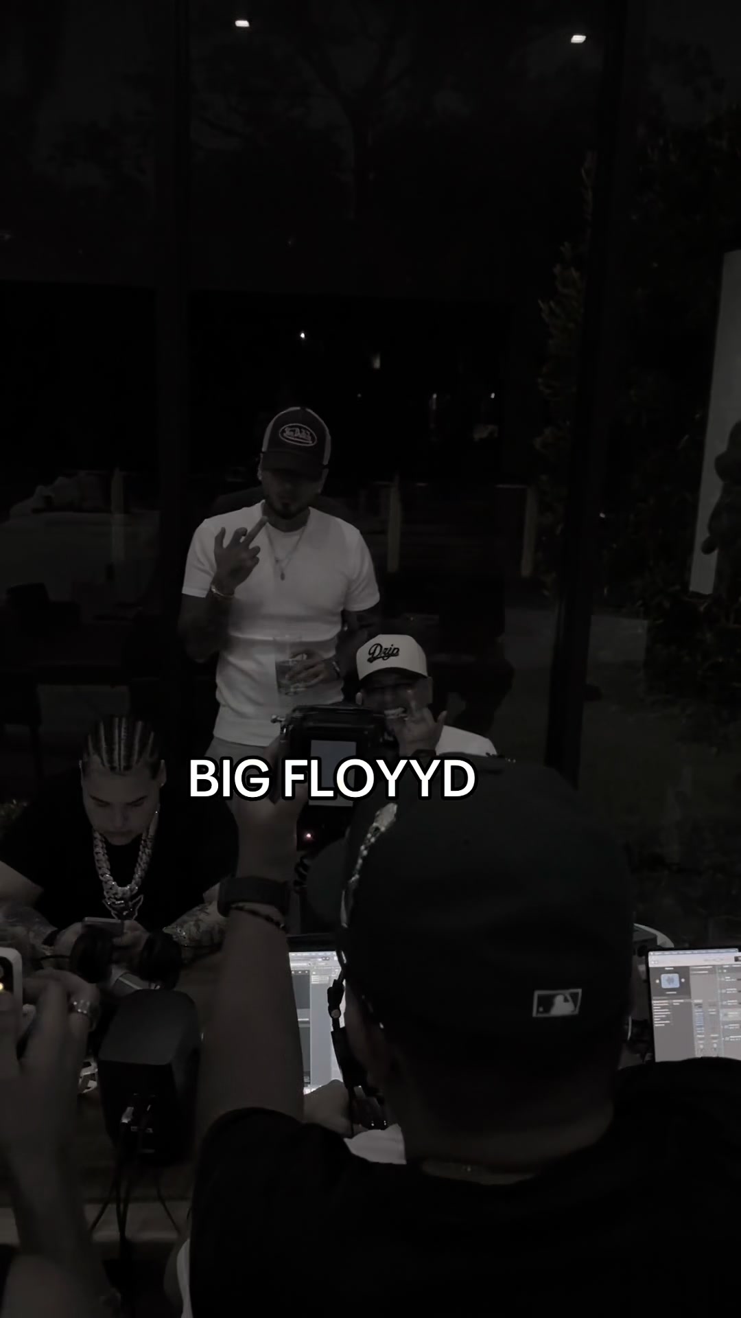 @floyymenorhq