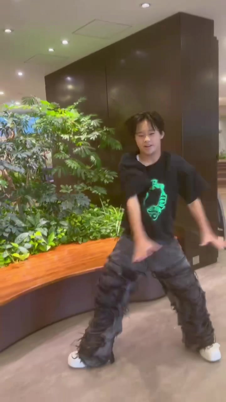 @TOKYOBANANABOYZ