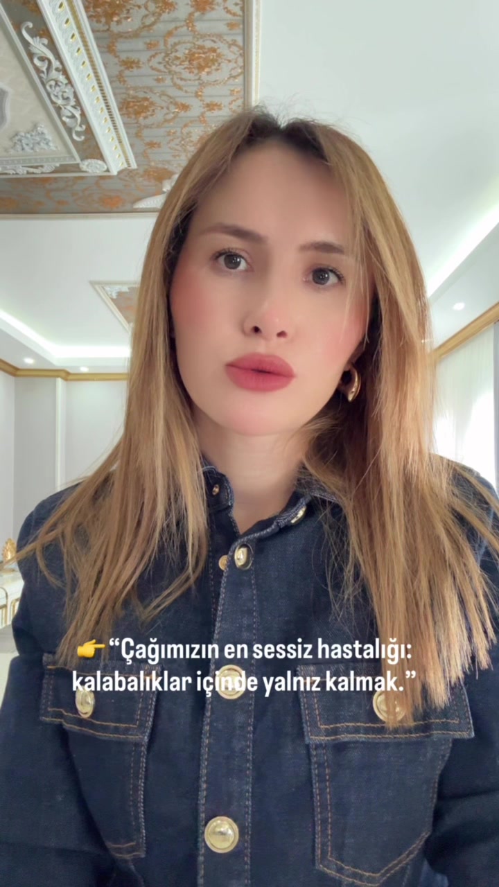 @&Ouml;zge Akca