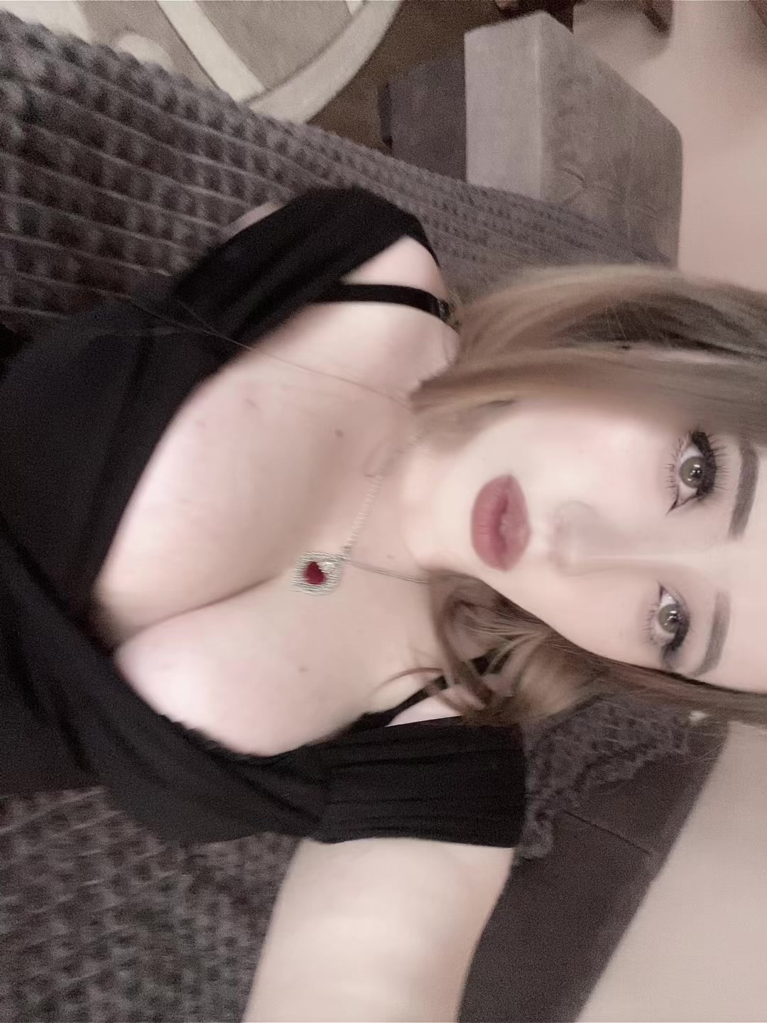 @li_n.u_sia