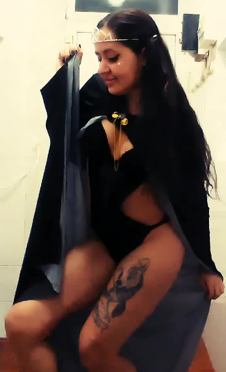 @Sofia_india6996