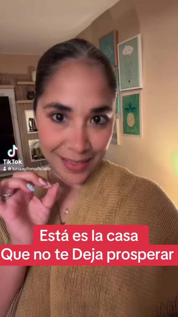 @Luna Ayll&oacute;n