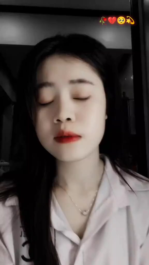 @2004ຫ້ຼາເດີ້🇱🇦💞🥀