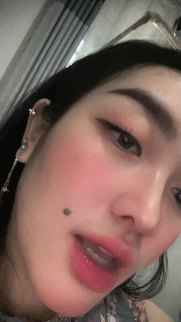 @Bulan🍓