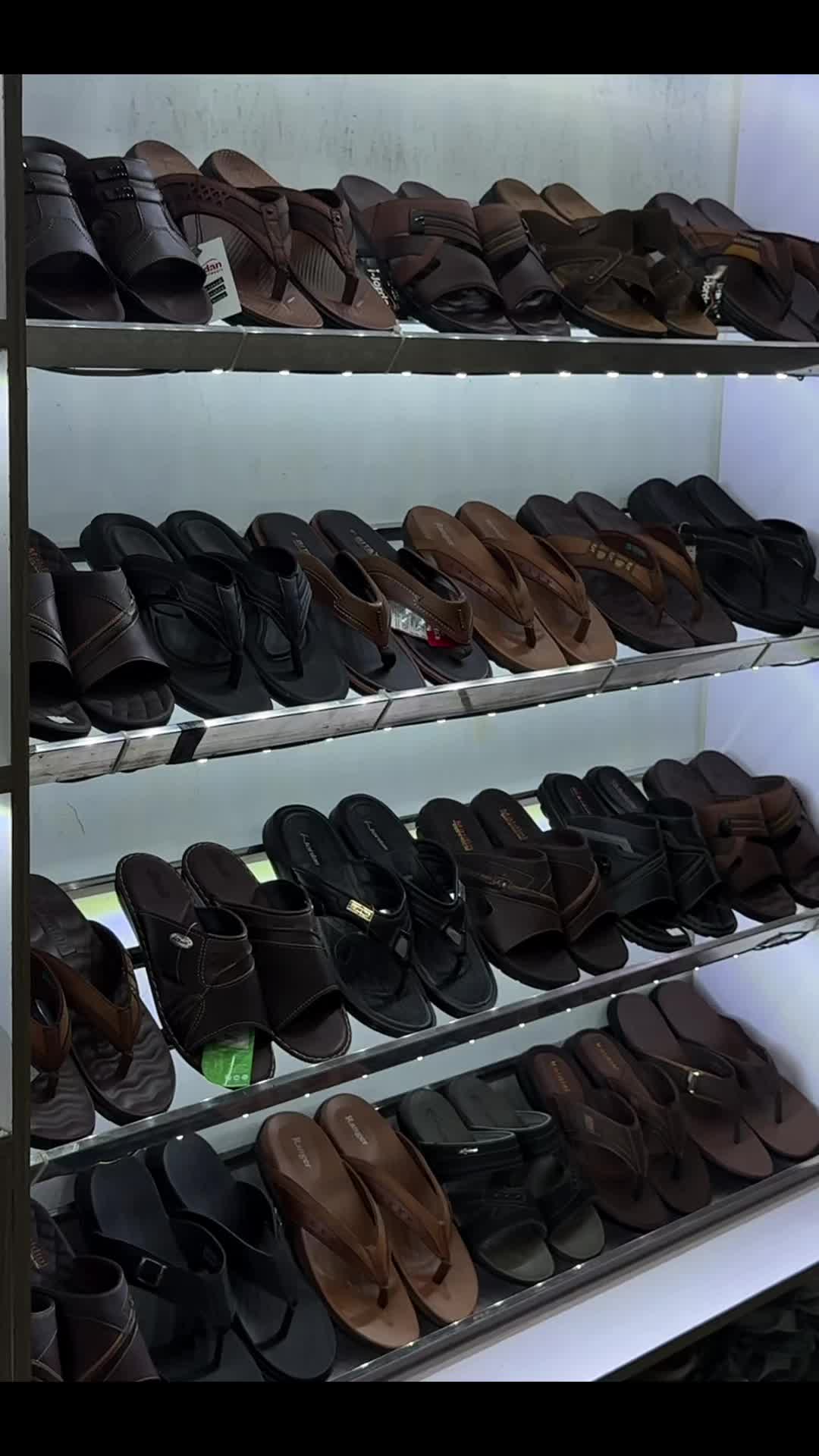 @Cherry Shoe Store