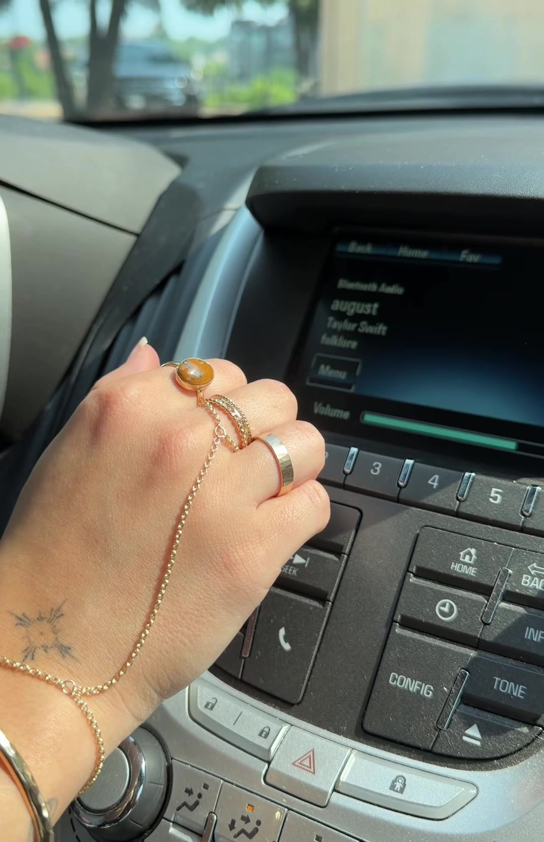 @Token Jewelry ✨