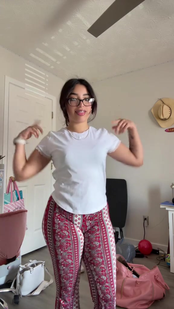 @𝓐𝓵𝔂 💋