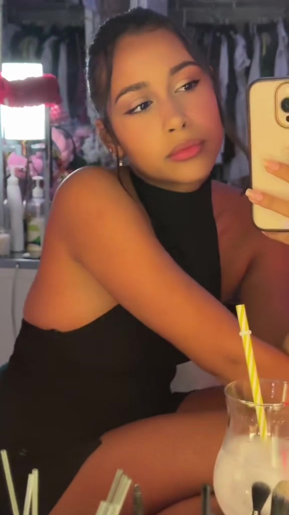 @~