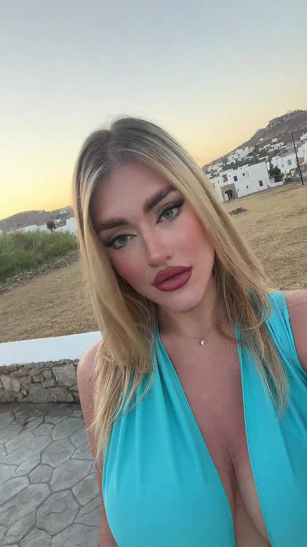 @_adelfinadiana_mua