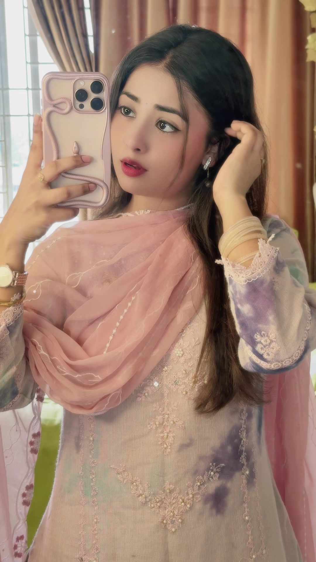 @✨RîYA💐