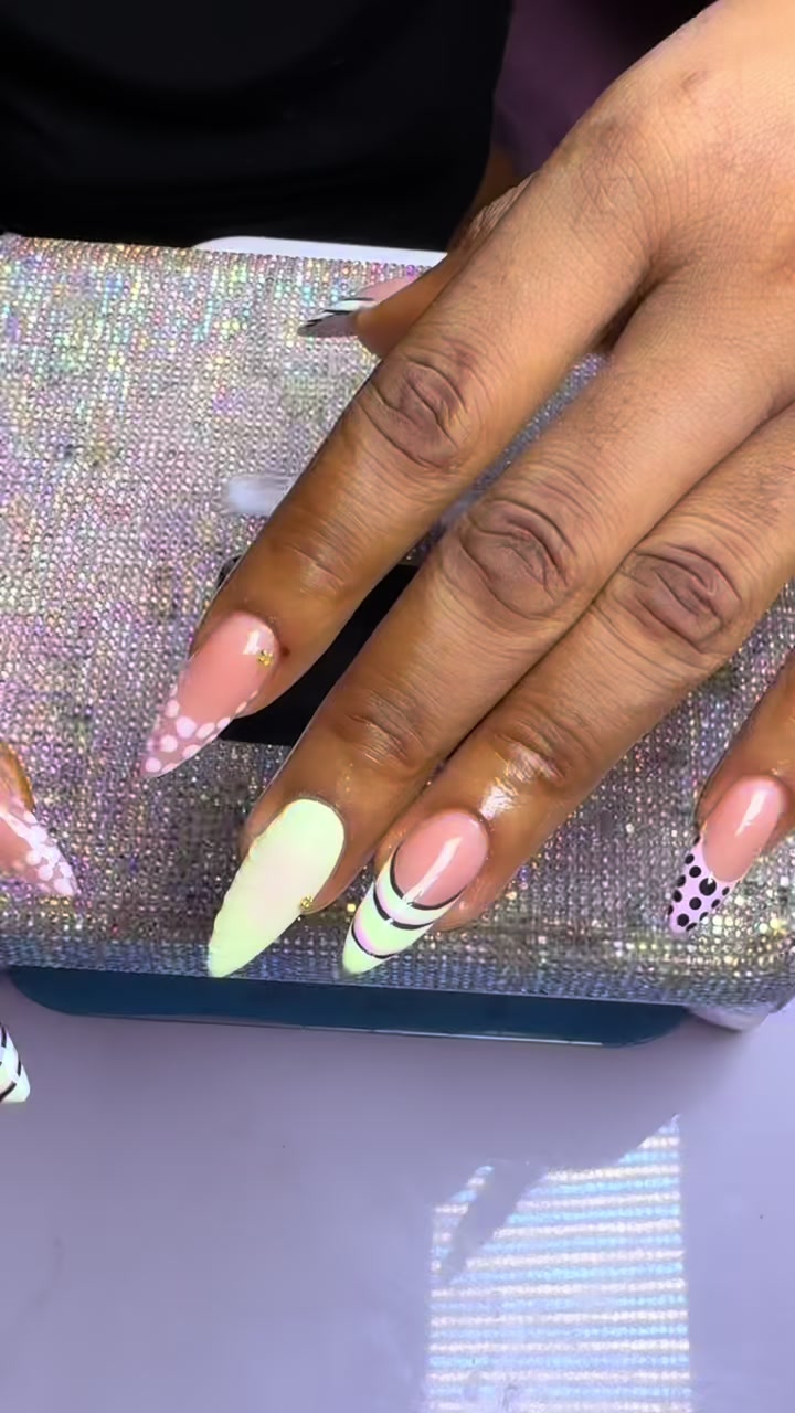 @Chommzyposhnails in asaba💅🏾