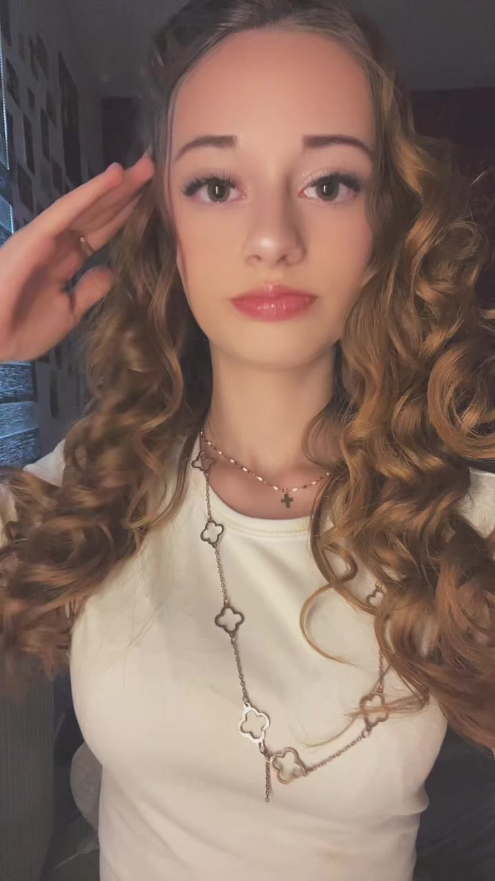 @𝑼𝒔𝒆𝒓&rsquo;𝒆.𝟐.𝟎 ✞🥥