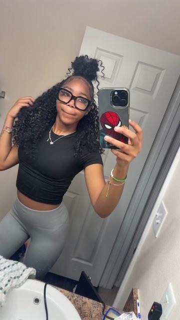 @lynnl&iacute;_