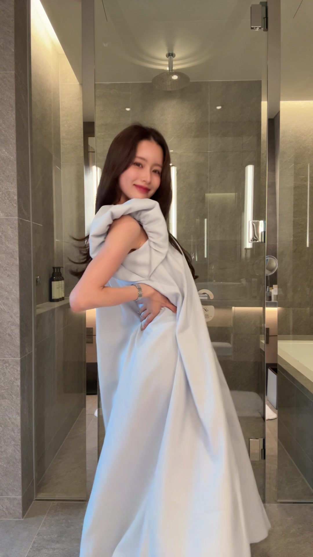 @新山桃子