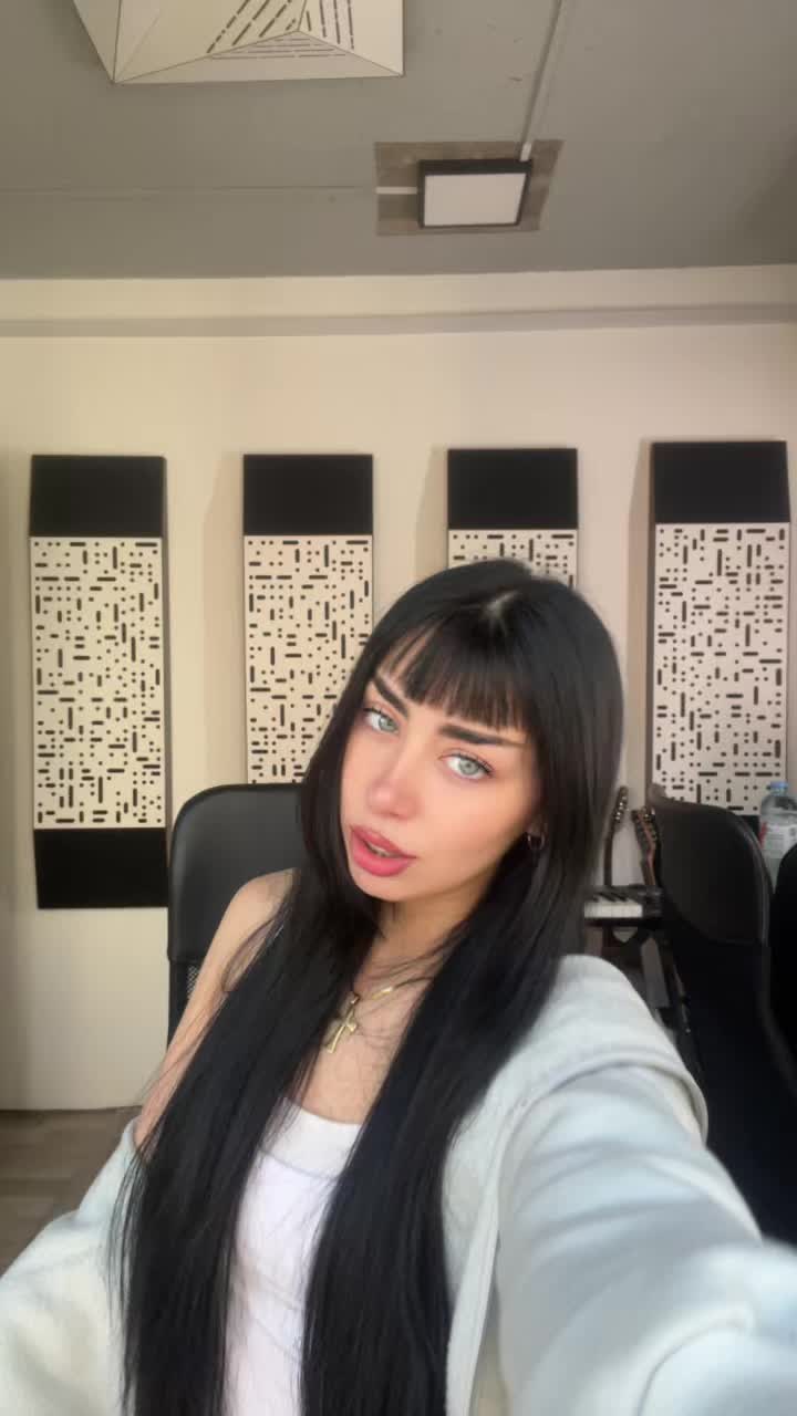 @criticalbabyy