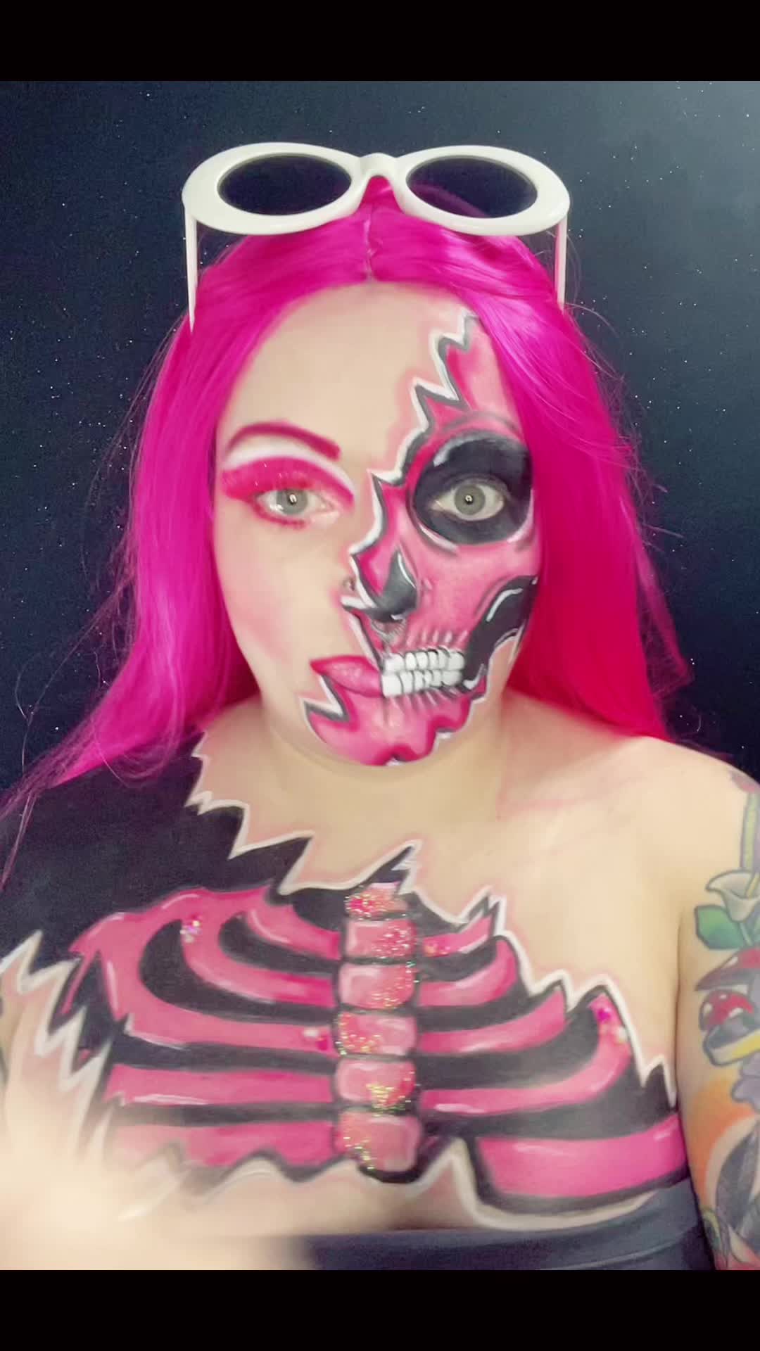 @👻🩸🪦 𝓛𝓪𝓾𝓻𝓪 ☠️🧟&zwj;♀️🎨🖌️