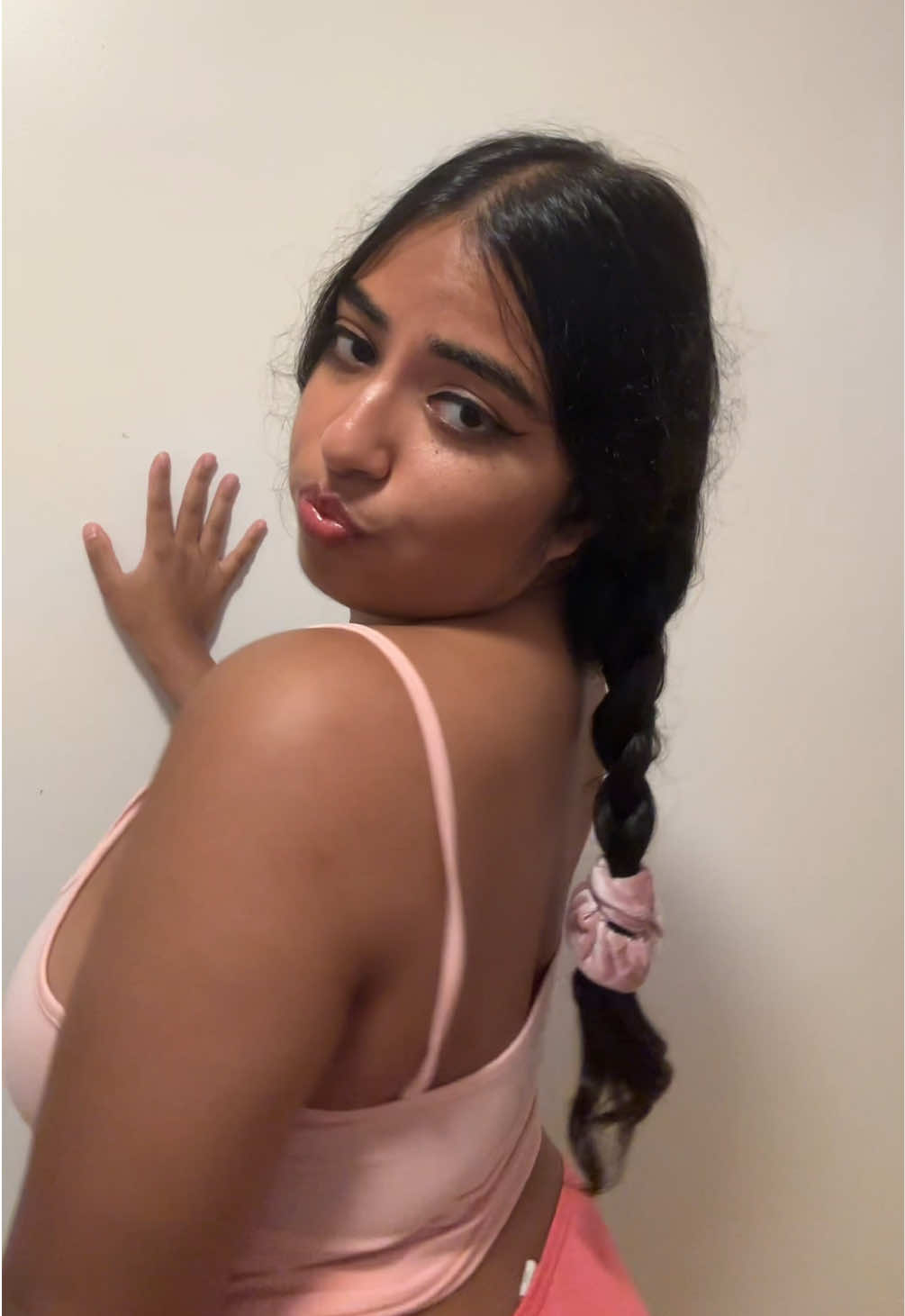 @mooncrumbsss
