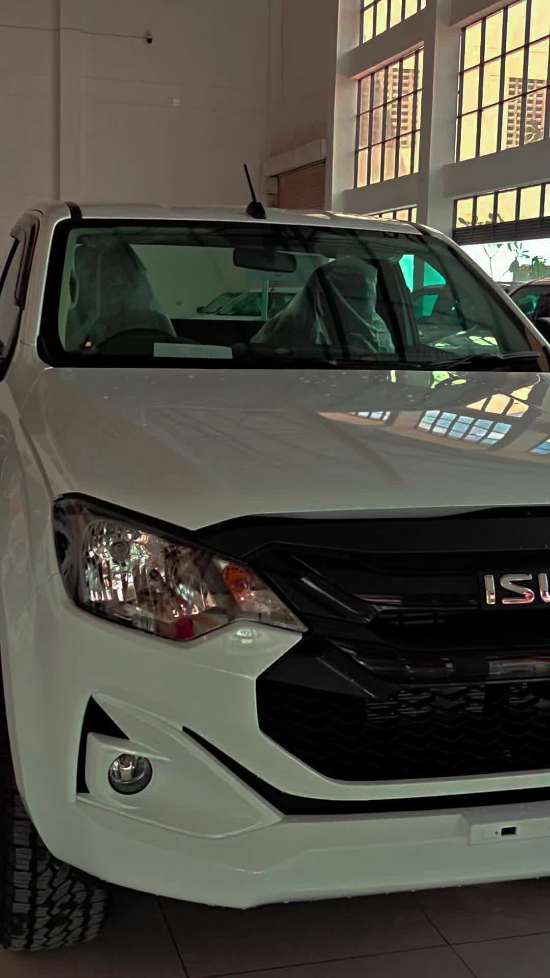 @Stella wa Isuzu