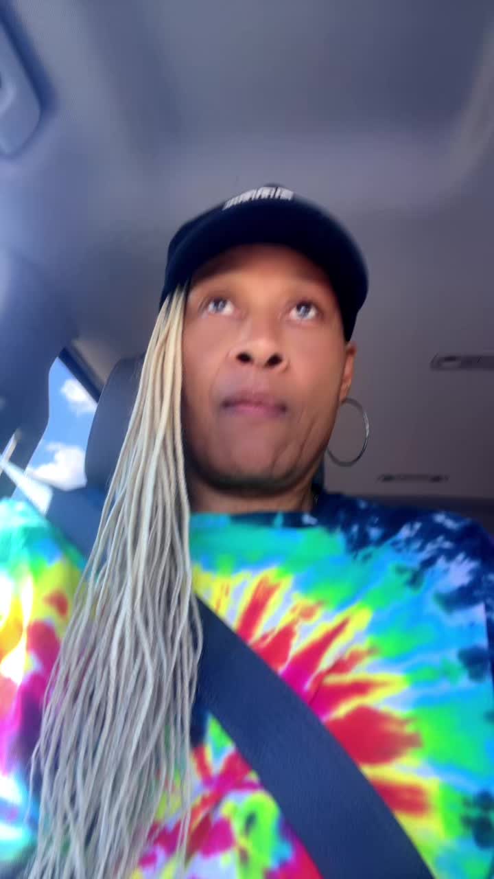 @LadyRedd