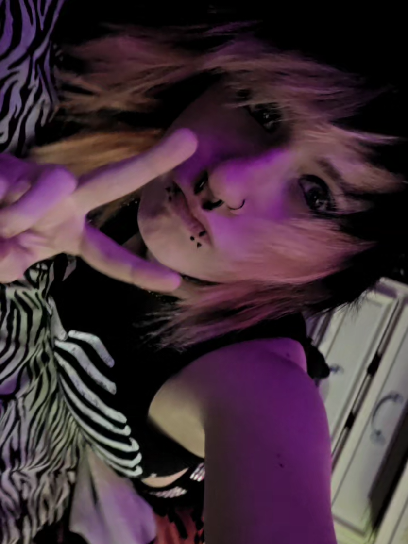 @☠︎︎ Kat ☠︎︎